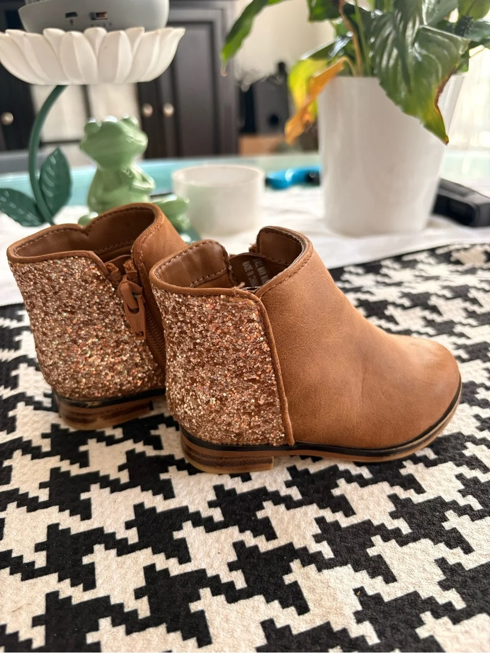 Cat & Jack Tan Kids Ankle Boots with Side Zip